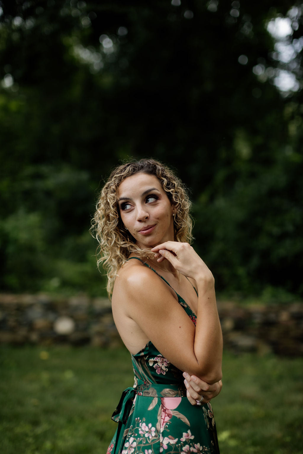 Elevate Your Daily Routine: Applying Grand Baroness Premium Hair Oil